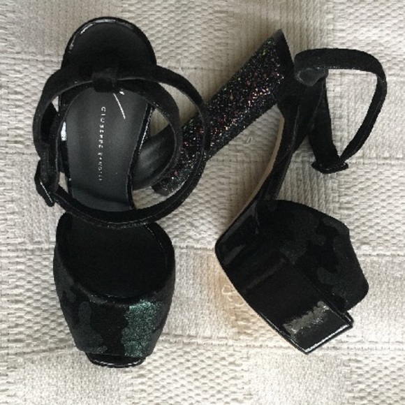 Guiseppe Zanotti - Lavinia Sandals US 9 | IT 39 (NIB)